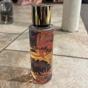 NWOT Secret Desire Coconut Bliss Body Mist Perfume